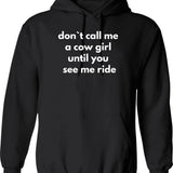 Dont Be A Dumb Bass Funny Fishing Lover Pun Vintage Fisherman Humor Hoodie - Black